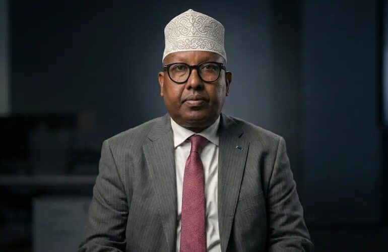 وزير الدفاع الصومالي: سنلغي اتفاقيات أي دولة تنتهك سيادتنا