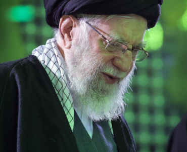 مواقف الإمام الخامنئي وإعادة تعريف الردع الإيراني