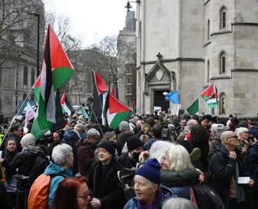 المحكمة العليا في لندن تنقض حظر “فلسطين أكشن” والحكومة تقرر الطعن