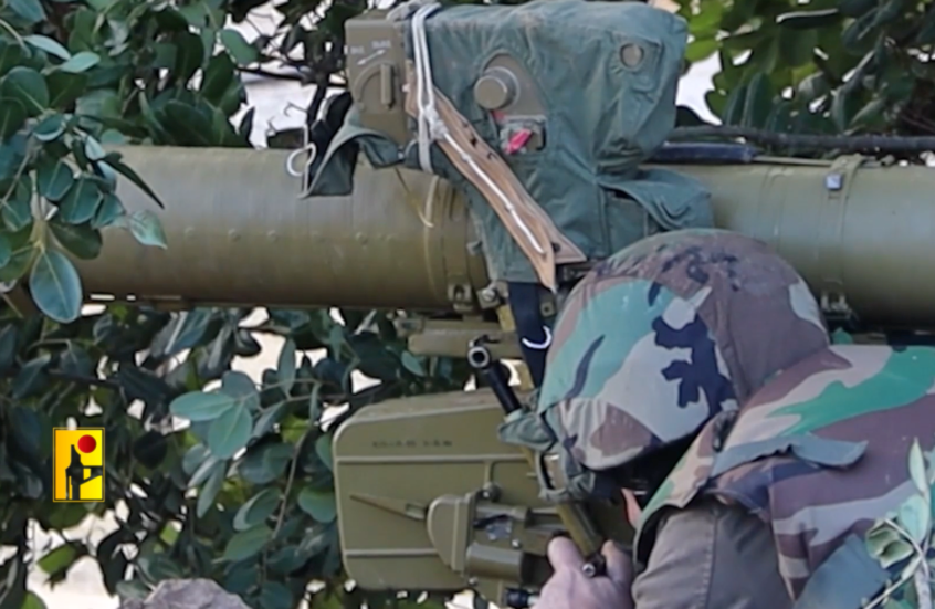 المقاومة الاسلامية تستهدف آليات الاحتلال في الجنوب وتقصف مواقعه في فلسطين