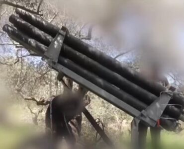 "أعنف هجمات حزب الله".. صواريخ من لبنان نحو الشمال وإقرار بإصابات