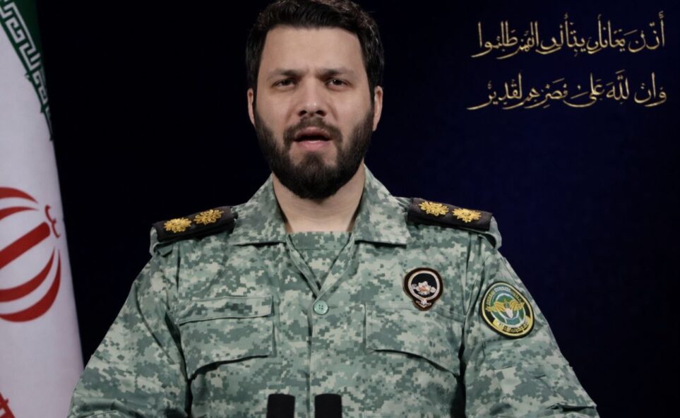 مقر "خاتم الأنبياء": ترامب ألعوبة بيد نتنياهو ويجرّ جنوده لـ "مستنقع الموت"