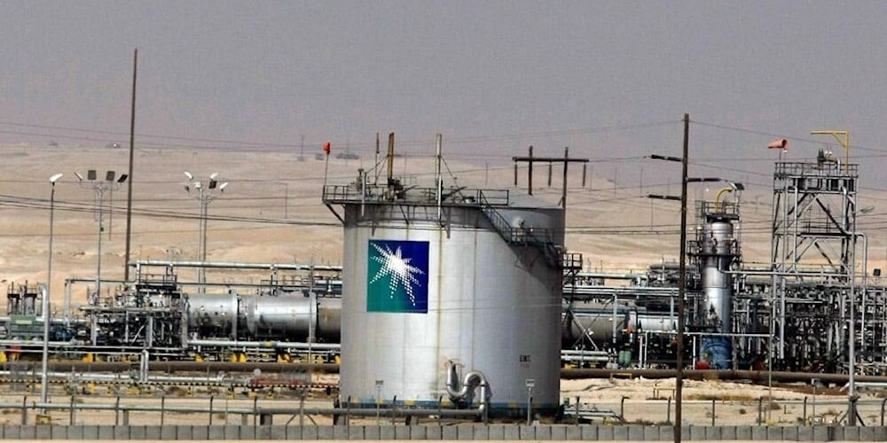 "بلومبرغ": تراجع مبيعات النفط السعودي للصين والهند في نيسان/أبريل المقبل