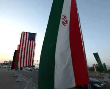 "وول ستريت جورنال": باب الدبلوماسية مع إيران لا يزال مفتوحاً