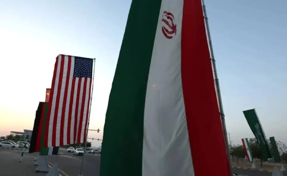 "وول ستريت جورنال": باب الدبلوماسية مع إيران لا يزال مفتوحاً