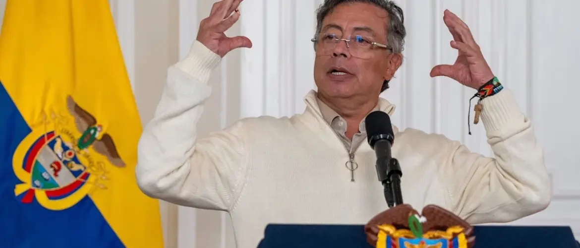 بيترو يدعو أوروبا وأميركا اللاتينية لتعليق اتفاقيات الدفاع مع "إسرائيل"