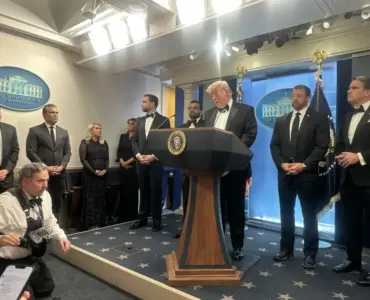 المشتبه به بإطلاق النار يعترف بأنه كان يستهدف مسؤولين في إدارة ترامب.. ويمثل غداً أمام المحكمة