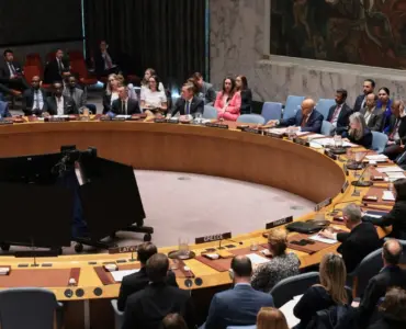 روسيا والصين تستخدمان "الفيتو" ضد مشروع قرار بحريني بشأن مضيق هرمز