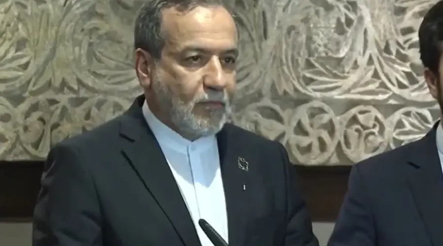 عراقتشي: فتح مضيق هرمز حتى نهاية وقف النار المؤقت تماشياً مع الهدنة في لبنان