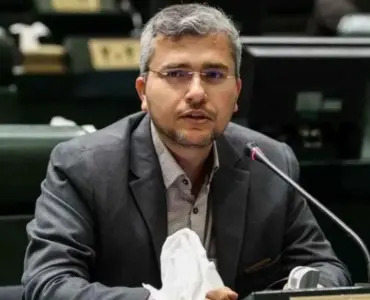 رضائي يلوح بإغلاق مضيق باب المندب: لن نسمح بتشكل خط "الإمارات - إسرائيل"