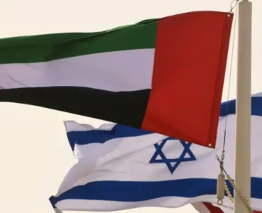 رئيس “الموساد” زار الإمارات مرتين.. ما علاقة ذلك باستهداف مصفاة لافان الإيرانية؟