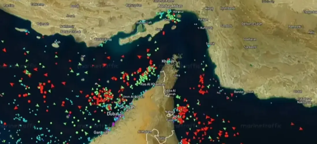 هيئة التجارة البريطانية: مستوى التهديد الأمني ​​البحري في مضيق هرمز "لا يزال حرجاً"