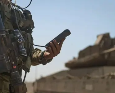 إعلام إسرائيلي: جنود احتياط استخدموا شرائح اتصال لبنانية