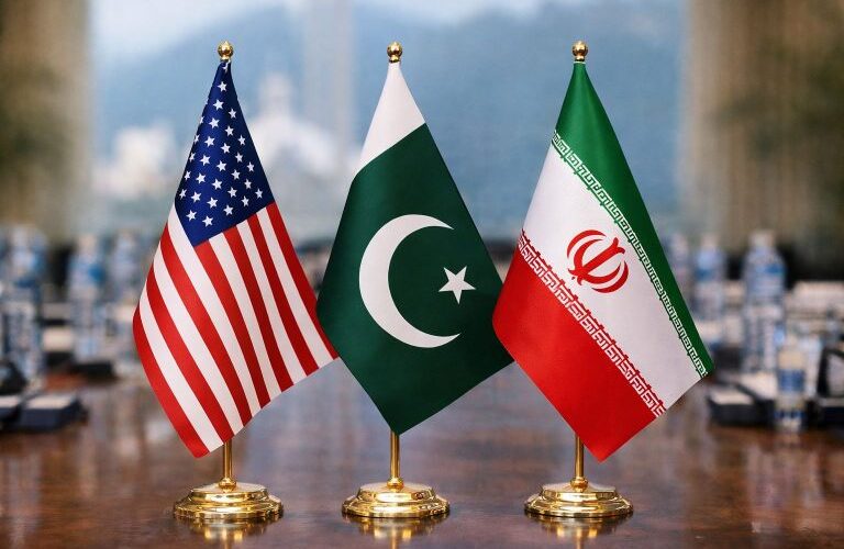 إيران تنفي إجراء أي مفاوضات مع واشنطن في الوقت الراهن